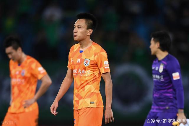 首次首发就在欧冠进球 曼城小将破本泽马17年纪录